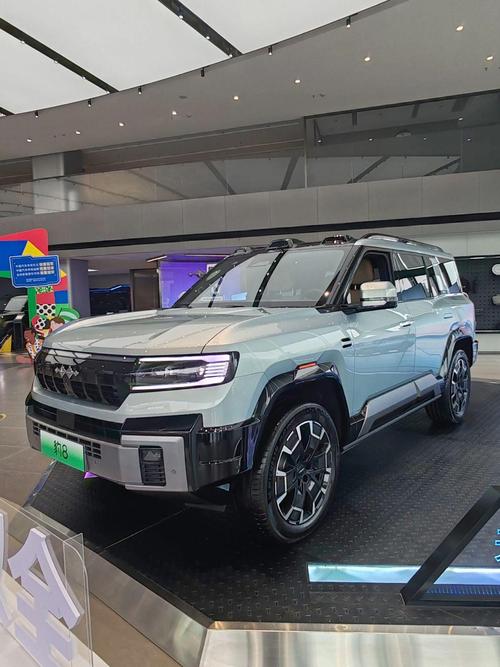 佛山124比亚迪方程豹硬派越野的爆款，英菲尼迪35周年与你共成长